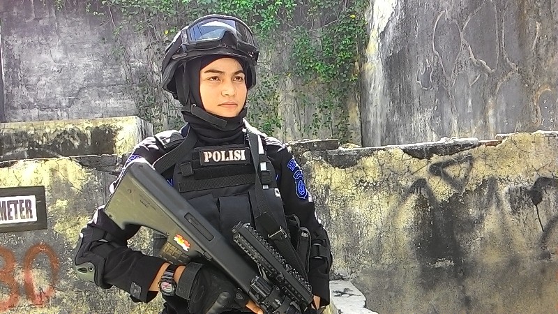 Brimob Berhijab dari Aceh, Wanita Canti Ini Bripda Nina