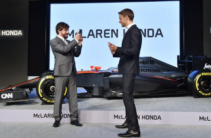 Fernando Alonso Satu Tim Dengan Senior Jenson Button di McLaren