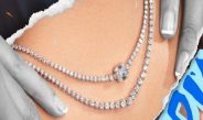 Ide Kalung Emas Wanita Terbaru, Sederhana namun Elegan