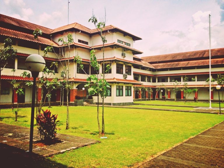 Islamic boarding school terbaik