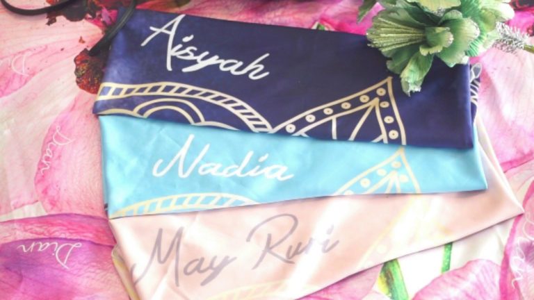 Kerudung Segi Empat